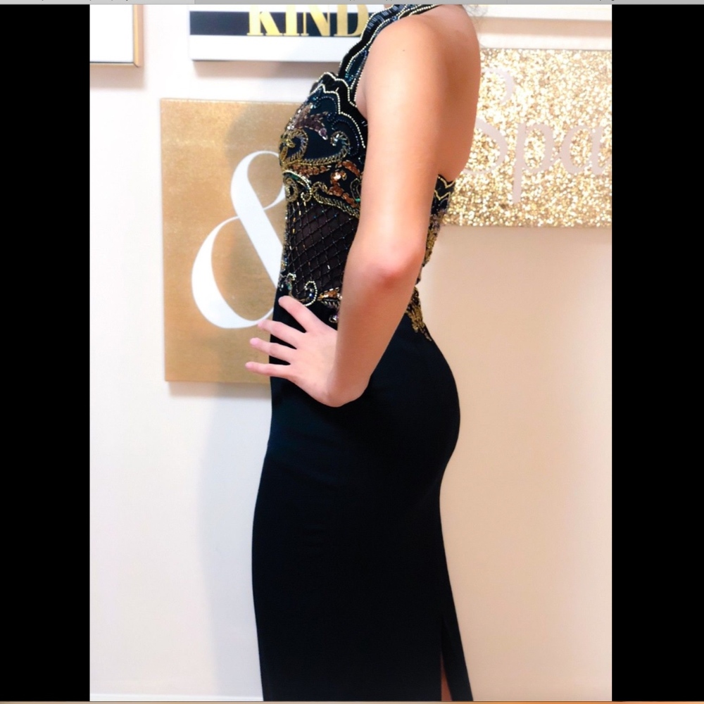 Landa Formal Gown, Black and Gold, Sz 10